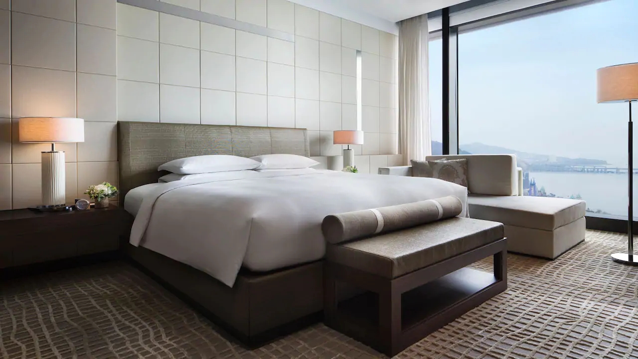 Grand-Hyatt-Dalian-P023-Chairman-and-Pres-Suite-Bed-Room.16x9.webp.jpg